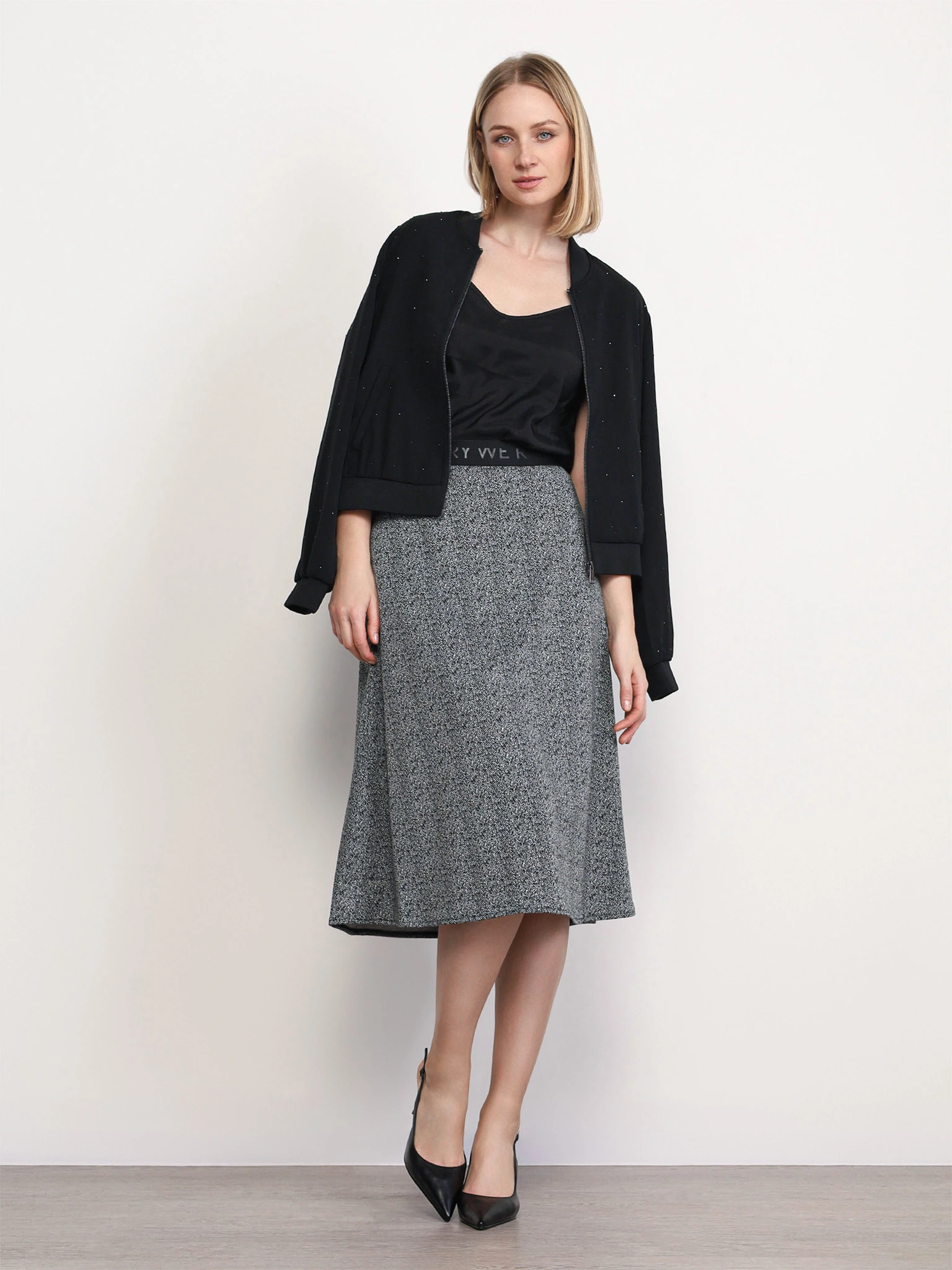 Юбка трикотажная расклешенная